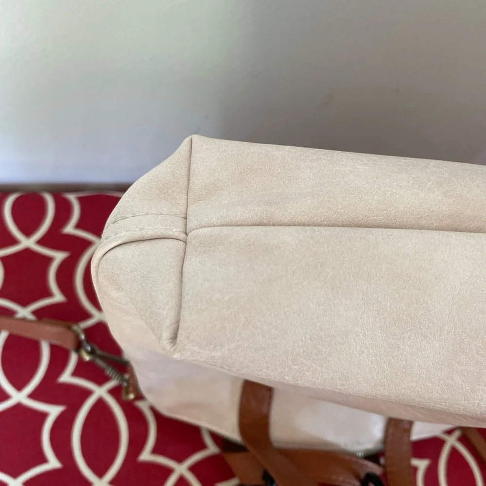 NWOT Antik Kraft Crossbody Bag